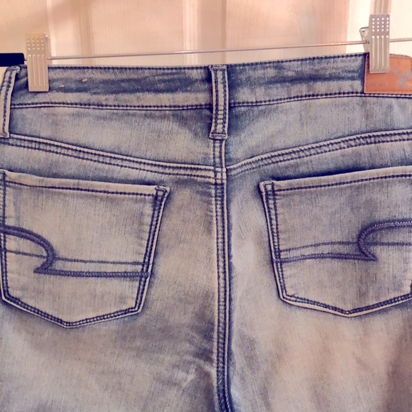 American Eagle - Size 2 - Jogger Jean - Super Stretch - Faded Wash - Picture 4 of 8